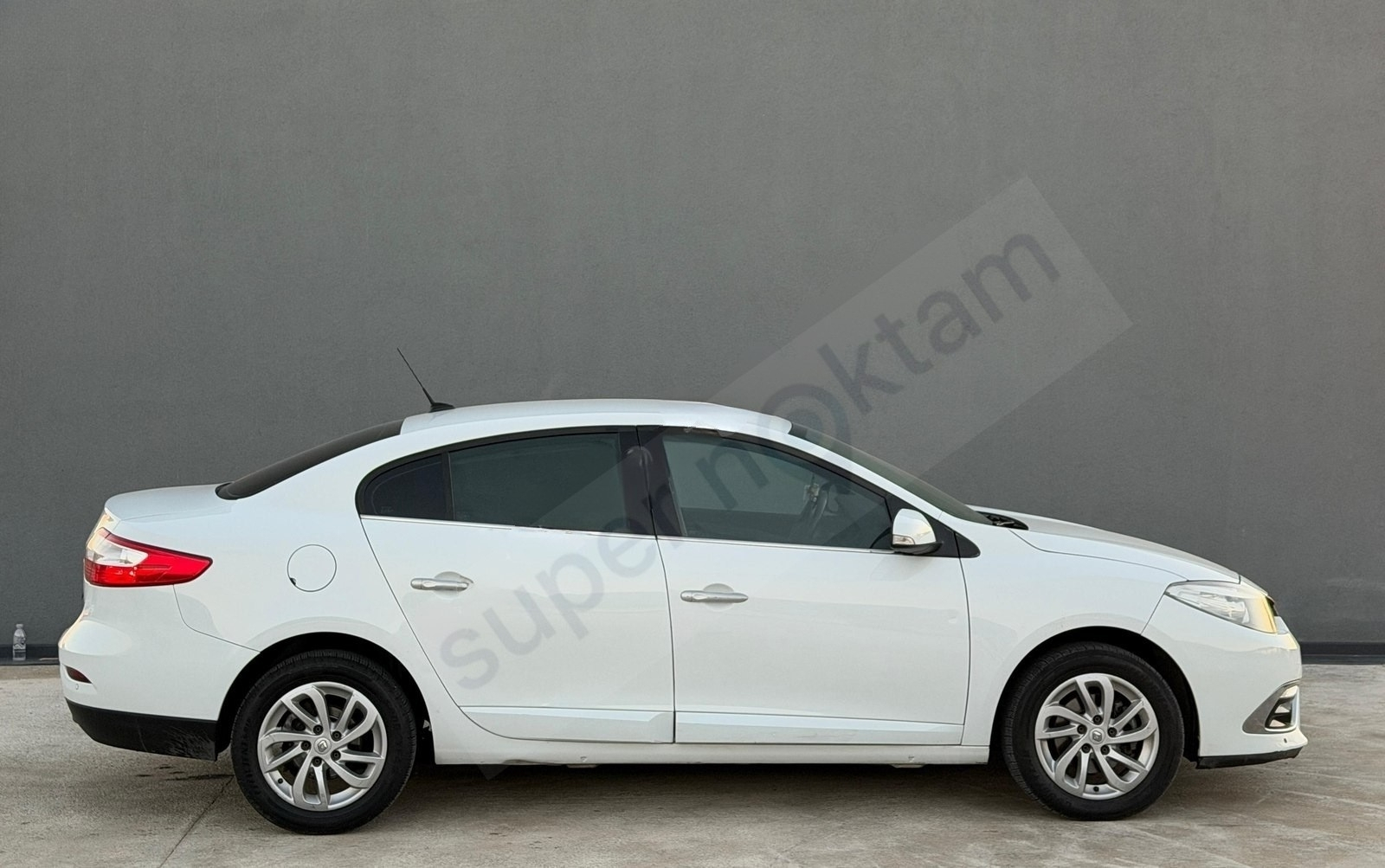 RENAULT FLUENCE 1.5 dCi ICON