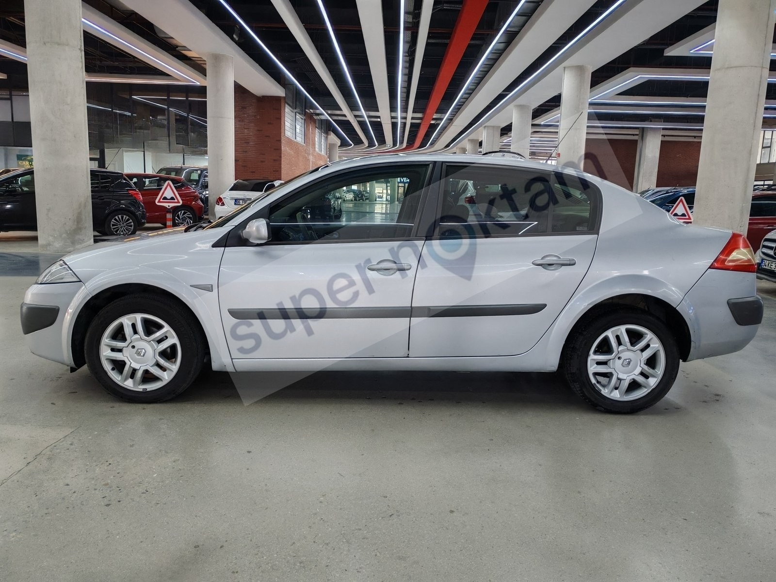 DİZEL OTOMATİK MEGANE 2 SEDAN PRİVİLEGE